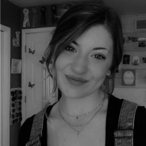 Meet your Posher, Lilly